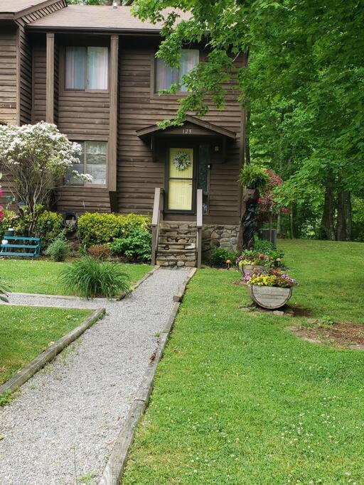 J.Creek Retreat, Creekside Townhouse +1 Car Garage Vila Maggie Valley Exterior foto