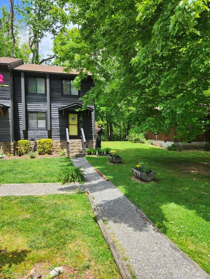 J.Creek Retreat, Creekside Townhouse +1 Car Garage Vila Maggie Valley Exterior foto